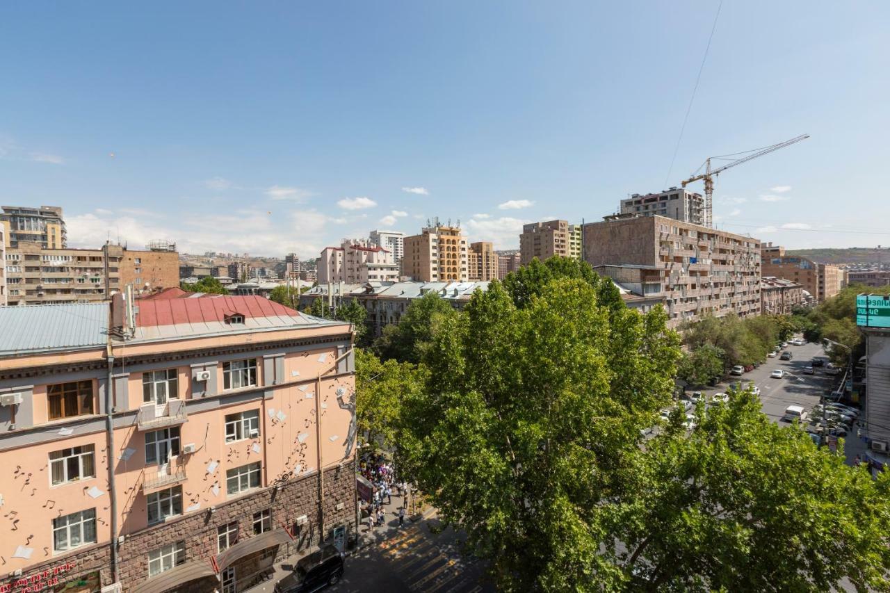 Umba Apartment N3 - Balcony And Mount Ararat View Yerevan Bagian luar foto